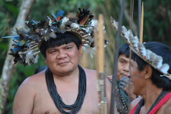 ‘Uma perseguição política’, diz Almir Suruí, líder indígena alvo de investigação da PF em RO