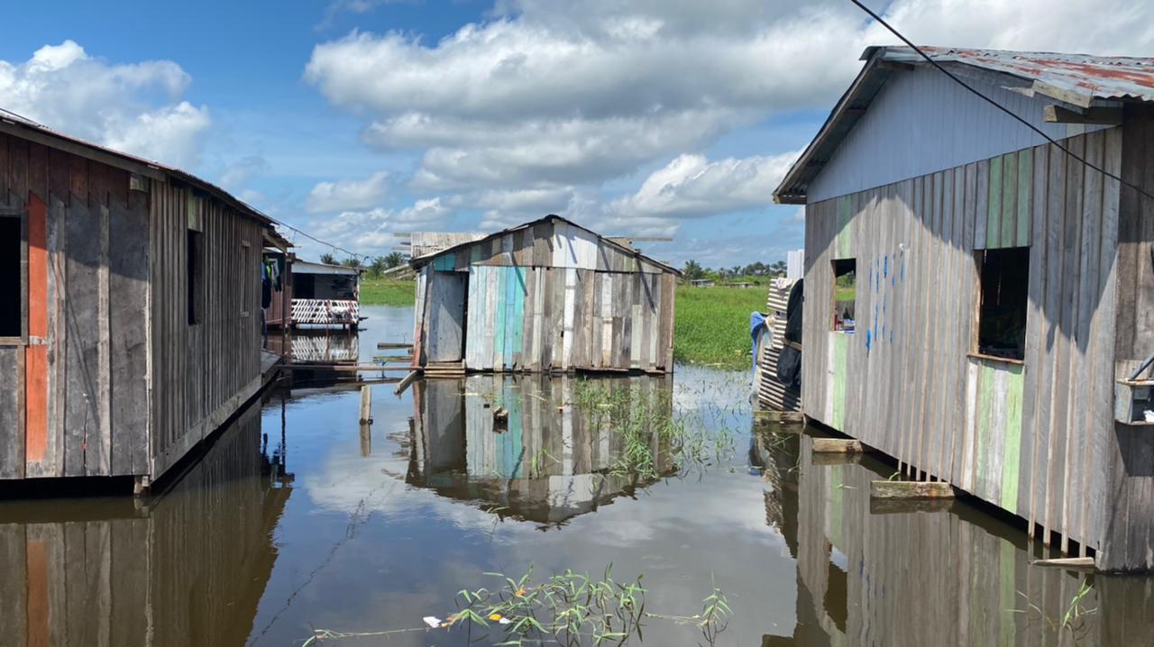 Cheia do rio Negro afeta quase 17 mil famílias na região metropolitana de Manaus