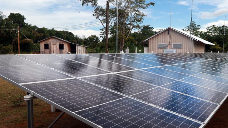 Equipamento de energia solar (Ricardo Oliveira/Revista Cenarium)