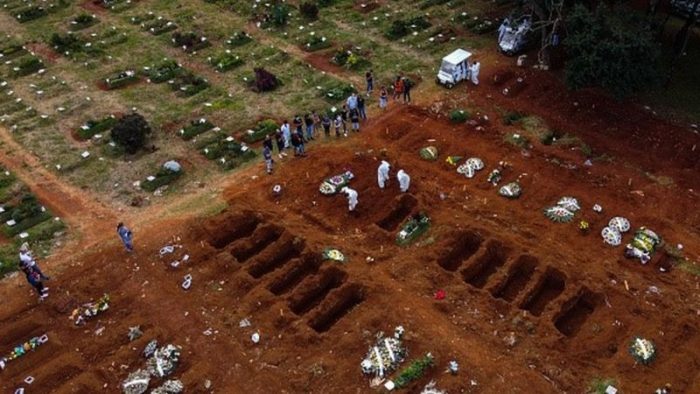 Covid-19: por que América Latina concentra maior número de vítimas no mundo?