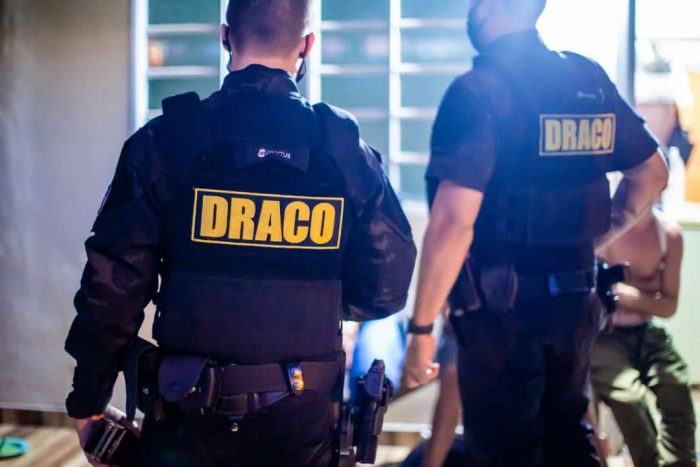 Polícia Civil prende 17 invasores que  loteavam terras particulares em Rondônia