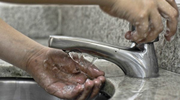 Quase dois milhões de pessoas vivem em residências sem acesso à água na região Norte