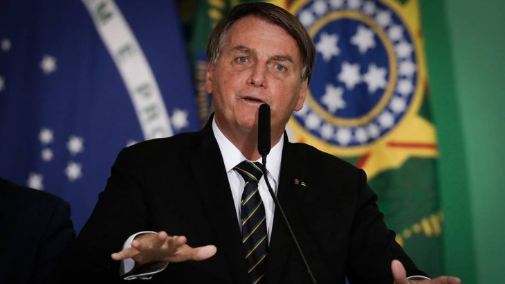 Bolsonaro refutou comparações com a exigência de vacinas feitas por alguns países, dizendo que cada País faz as suas regras (Pablo Jacob/Agência O Globo)