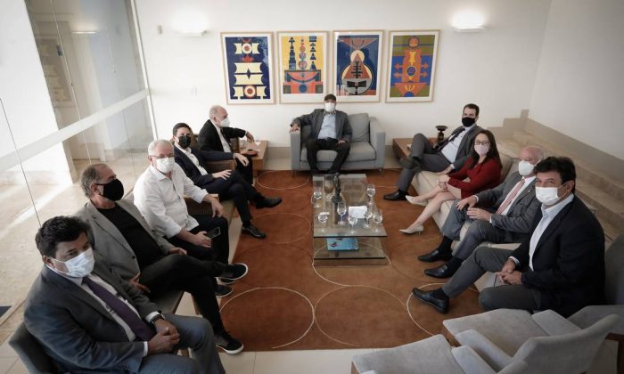 Sem nome nem perspectiva, 7 partidos buscam terceira via para 2022 que atraia ‘maioria silenciosa’