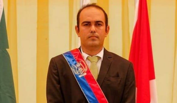 O prefeito da Cidade de Abel Figueiredo (588 KM distante de Belém), no interior do Pará. 
