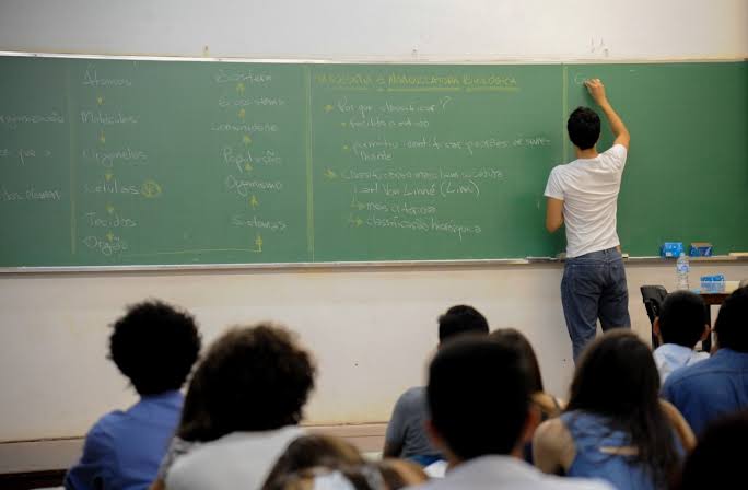 Três Estados da Amazônia Legal lideram desligamentos de profissionais da educação por mortes