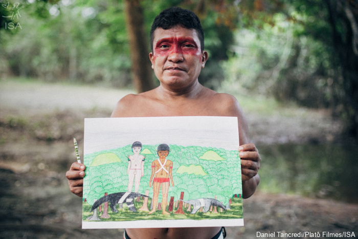 Obras de artistas indígenas Yanomami são exibidas em Xangai, na China