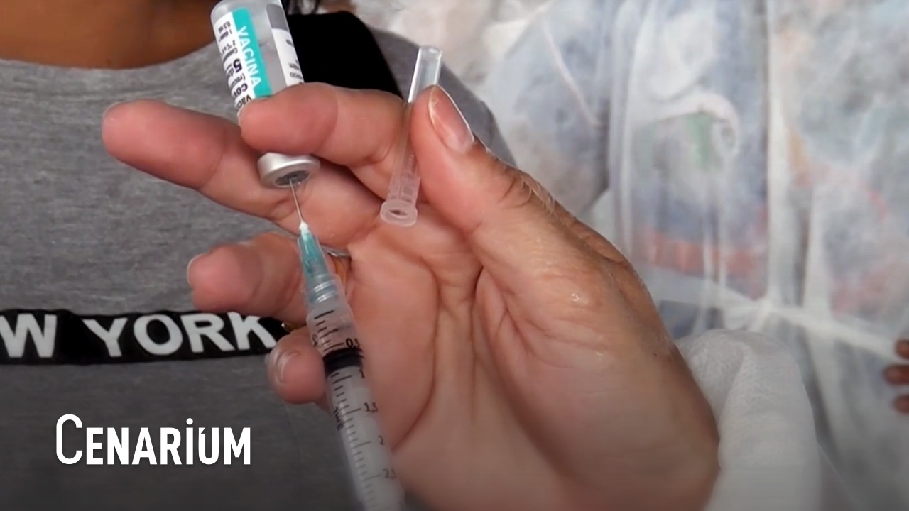 Vacinação contra a Covid-19 no Amazonas é realizada por meio de Fluvi-Thru