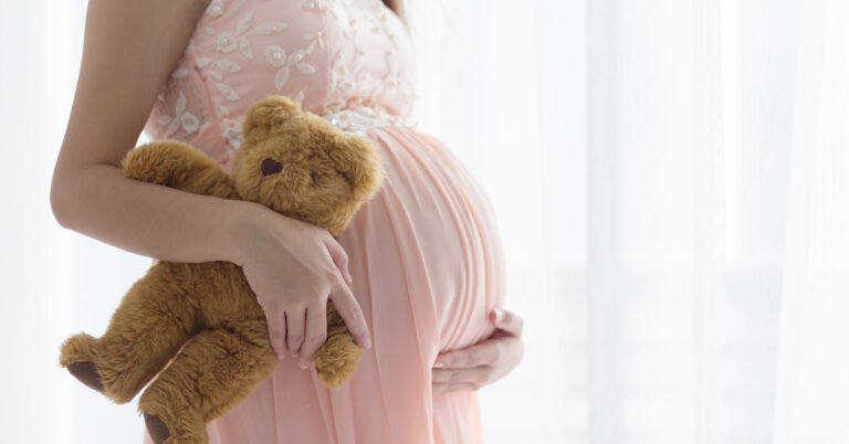 Estudo afirma que gestação na adolescência no Brasil cai 37% em 20 anos