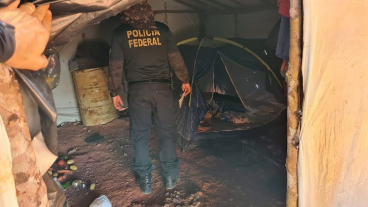 PF resgata 20 trabalhadores em condição análoga à escravidão em garimpos ilegais no interior do Pará