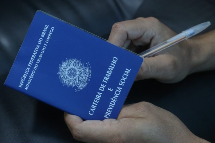 Sem férias e 13º: minirreforma acentuará desigualdades