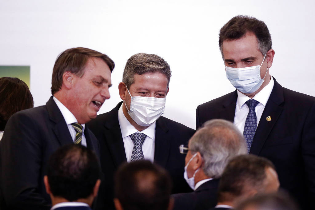 Congresso ignora Bolsonaro e deixa de lado agenda ideológica presidencial