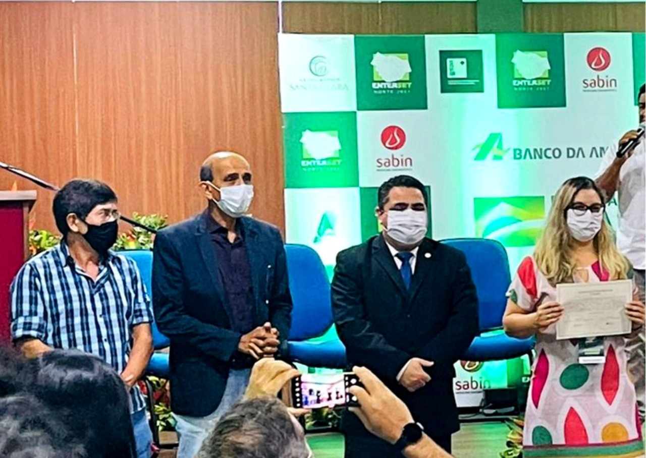 Segeam recebe atestado por boas práticas sociais e ambientais; Ufam participou da solenidade