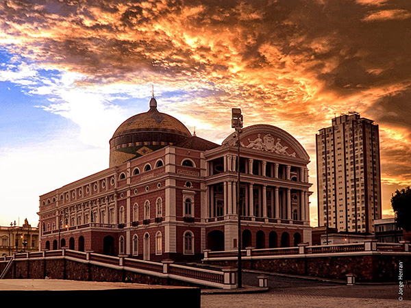 Um dos maiores símbolos da cidade de Manaus, o Teatro Amazonas (Site Teatro Amazonas)