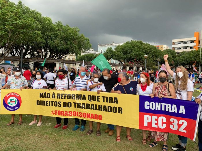 Manaus e Brasília têm manifestações contra Reforma Administrativa e a favor do impeachment de Bolsonaro