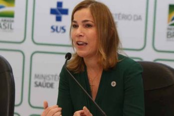 A secretária do Ministério da Saúde Mayra Pinheiro, conhecida como 