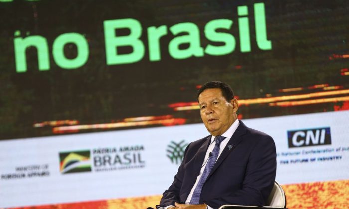 Em evento, vice-presidente defende desenvolvimento da Amazônia com investimentos em hidrovias