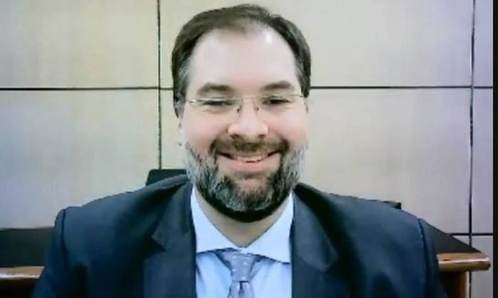 Ministro do TCU, Walton Alencar nega pedido de afastamento do presidente do Inep