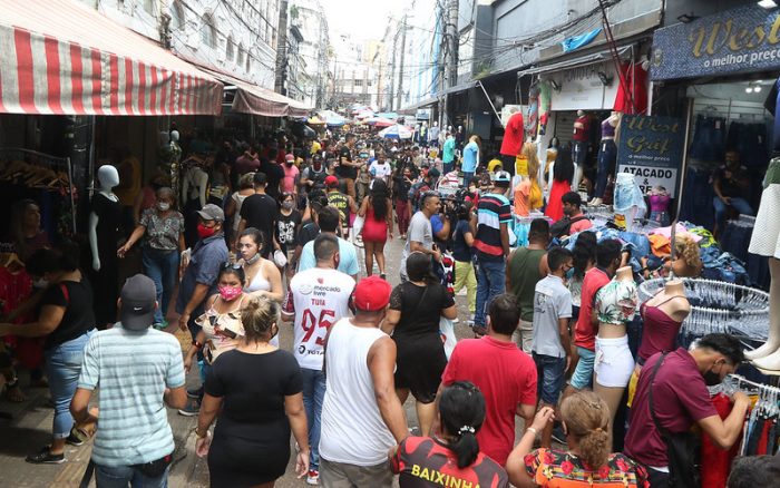 Veja como vai funcionar o comércio no feriado de Ano Novo em Manaus, Belém e Boa Vista