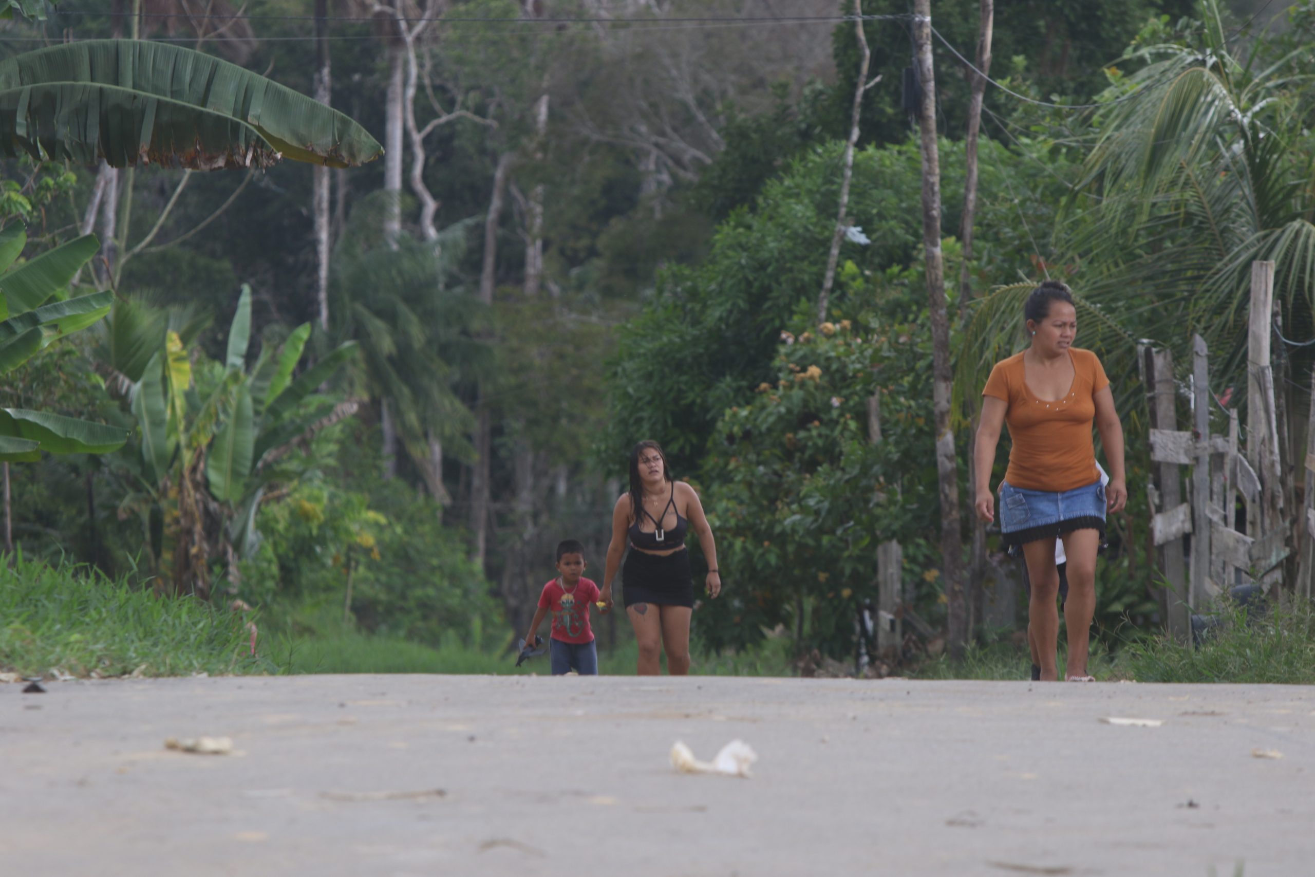 Rua do Parque das Tribos, na zona Oeste de Manaus. (Ricardo Oliveira/ CENARIUM)