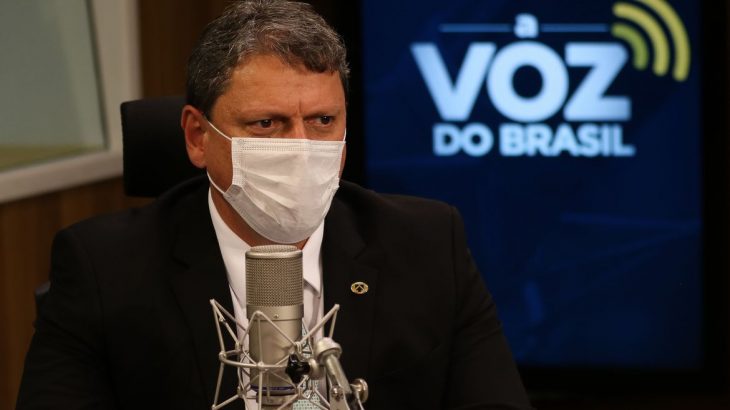 Ministro da Infraestrutura, Tarcísio Gomes de Freitas, participa do programa A Voz do Brasil. (Divulgação)