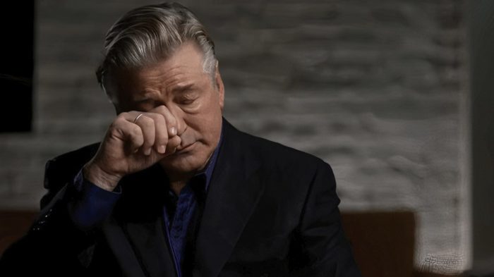 Alec Baldwin dá primeira entrevista após tragédia de ‘Rust’: ‘Não puxei o gatilho’, diz ator