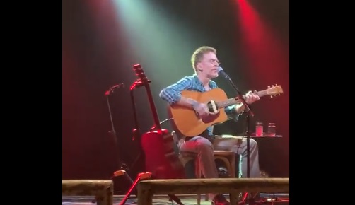 Em show, Nando Reis lança ‘nova versão’ de música: ‘Eu sou Fora Bolsonaro’