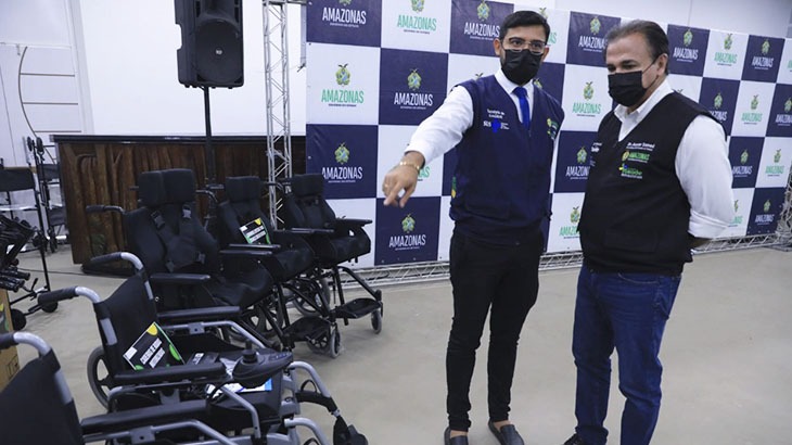 Governo do Amazonas realiza entrega de mais de 700 equipamentos na Policlínica Codajás