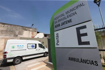 Hospital Municipal da Brasilândia, na zona norte de São Paulo, onde são internados pacientes com síndrome gripal (Rivaldo Gomes - 24.fev.21/Folhapress)