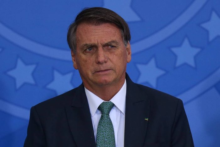 PF afirma que Bolsonaro cometeu crime em vazamento de inquérito sigiloso sobre TSE