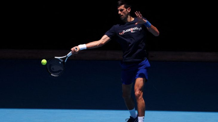 Ainda há dúvida sobre participação do sérvio no 1º Grand Slam do ano. (Foto: Loren Elliott/Reuters)
