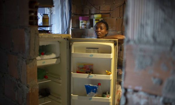 Na pandemia, mundo ganhou um novo bilionário a cada 26 horas, afirma Oxfam