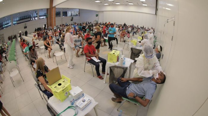 Apenas pessoas com sintomas devem fazer teste rápido de Covid-19 no AM, orienta FVS