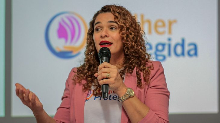 The program offers a monthly payment of R$ 400 for those with incomes of up to three minimum wages, in addition to a protective measure against the aggressor. (Daiane Mendonça)