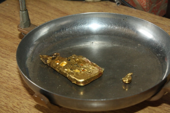 Frente parlamentar defende projeto para rastrear comércio e transporte de ouro