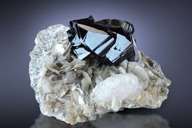 No Pará, PF e PRF apreendem carga de minério avaliada em R$ 3 milhões