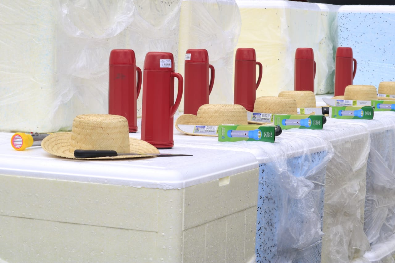 Governo do Amazonas irá entregar mais de mil kits de pesca artesanal em seis municípios