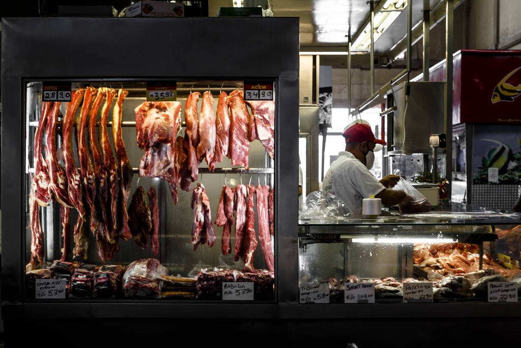 Inflação da cesta básica supera média de preços e especialistas indicam piora a partir deste mês