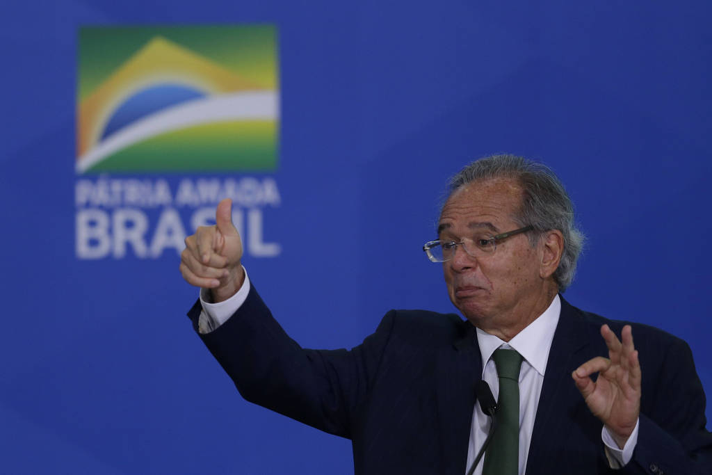 Paulo Guedes afirma haver mais iPhones no Brasil do que população