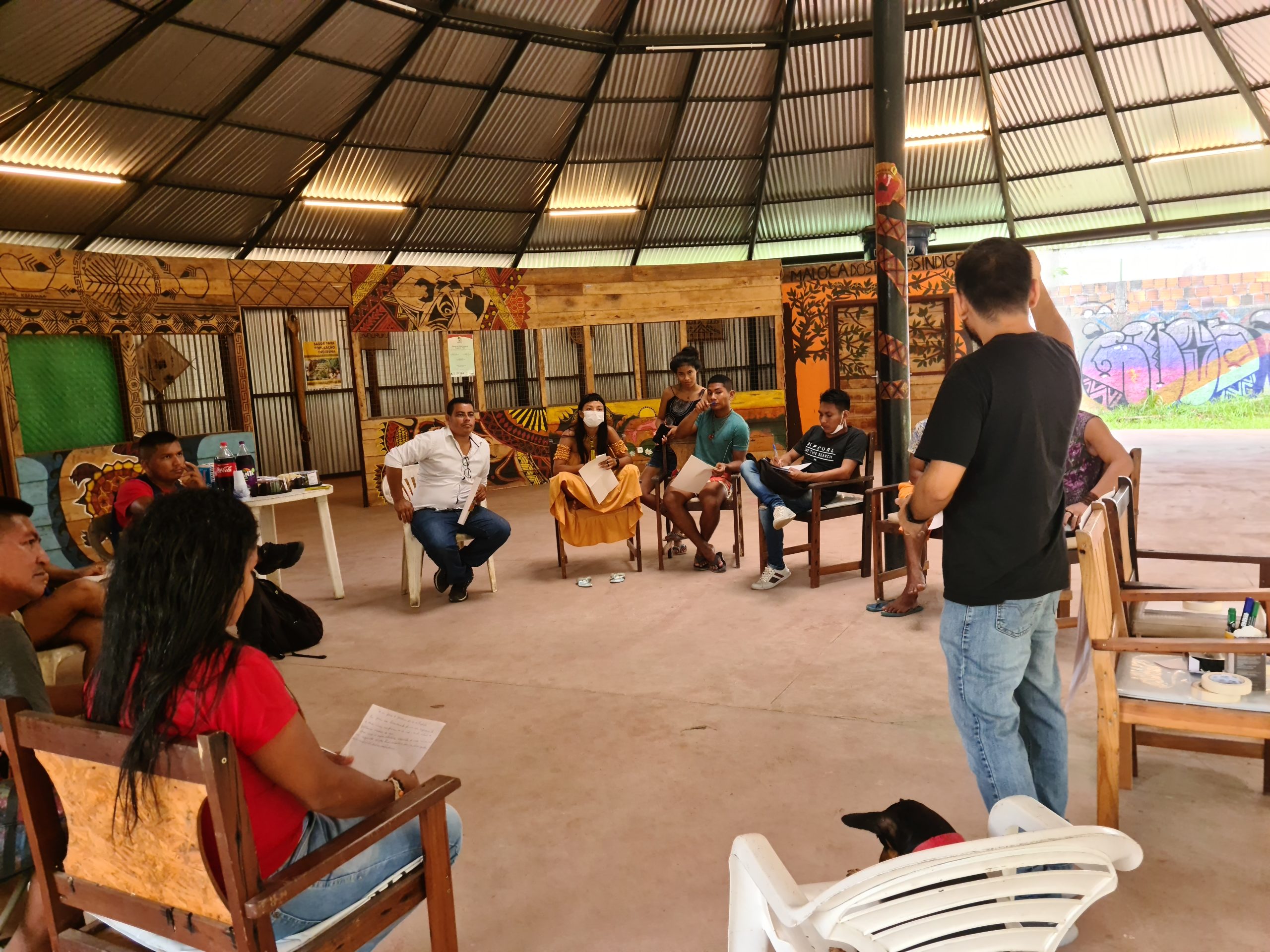 Aplicação da Oficina de Canvas de Políticas públicas da organização Politize, no bairro Parque das Tribos, em Manaus. (Divulgação)