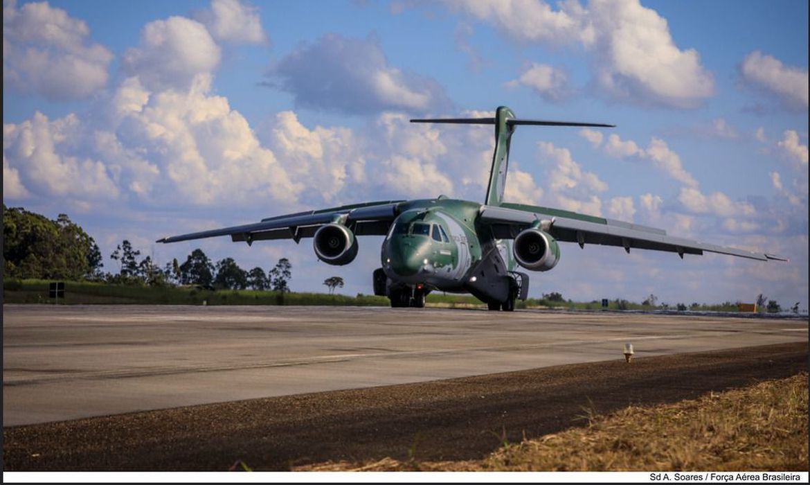 Repatriados devem chegar ao Brasil na quinta-feira, 10 (Foto: Força Aérea Brasileira)