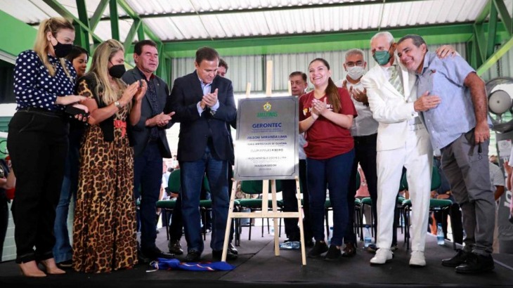 Placa de inauguração do Centro de Pesquisa, Ensino e Desenvolvimento Tecnológico (Gabriel Abreu/Revista Cenarium)