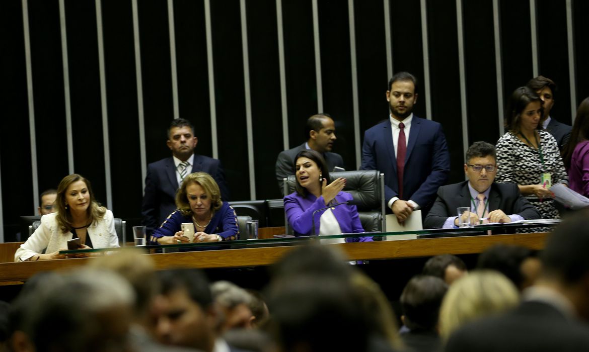 ‘Projeto Conecta’ discute participação feminina na política
