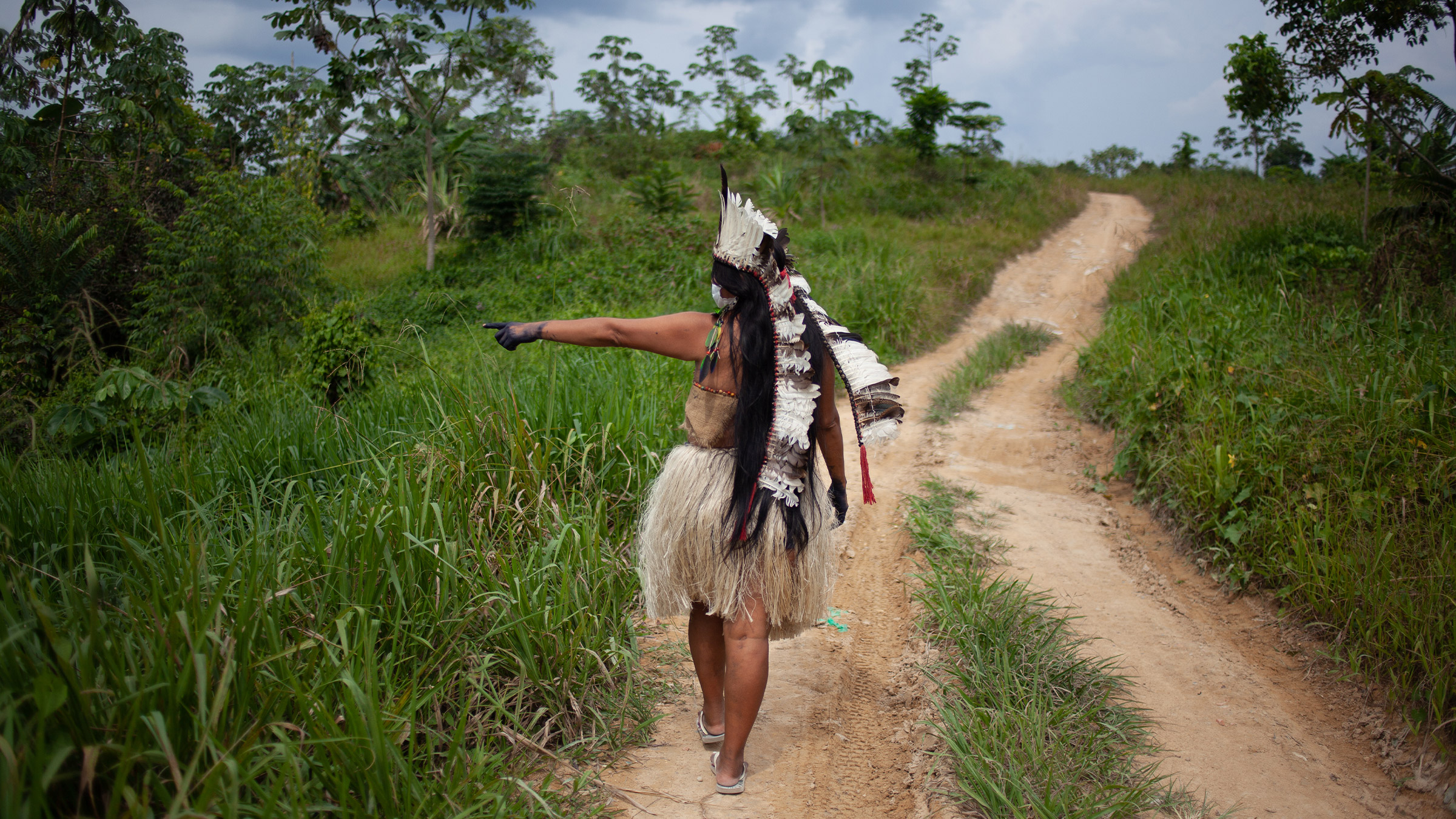 Em Manaus, indígenas despejados do Monte Horebe lutam para recuperar comunidade