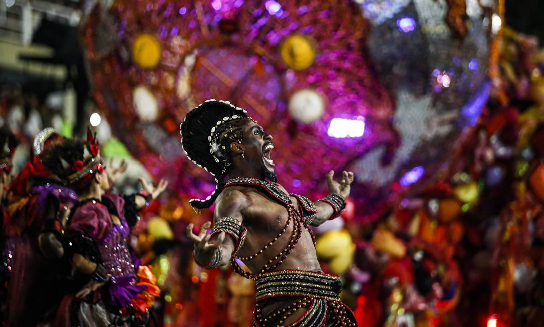 Exaltando Exu, Grande Rio vence o Carnaval do Rio de Janeiro pela primeira vez