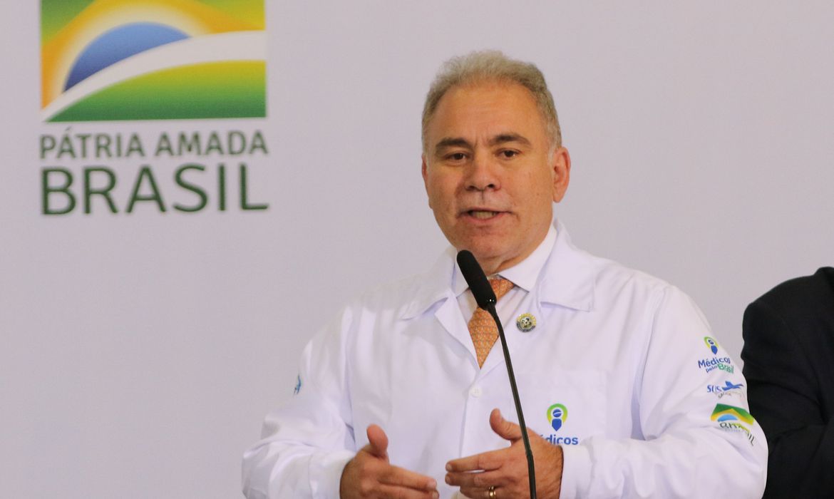 Ministro da Saúde, Marcelo Queiroga oficializa fim de emergência sanitária