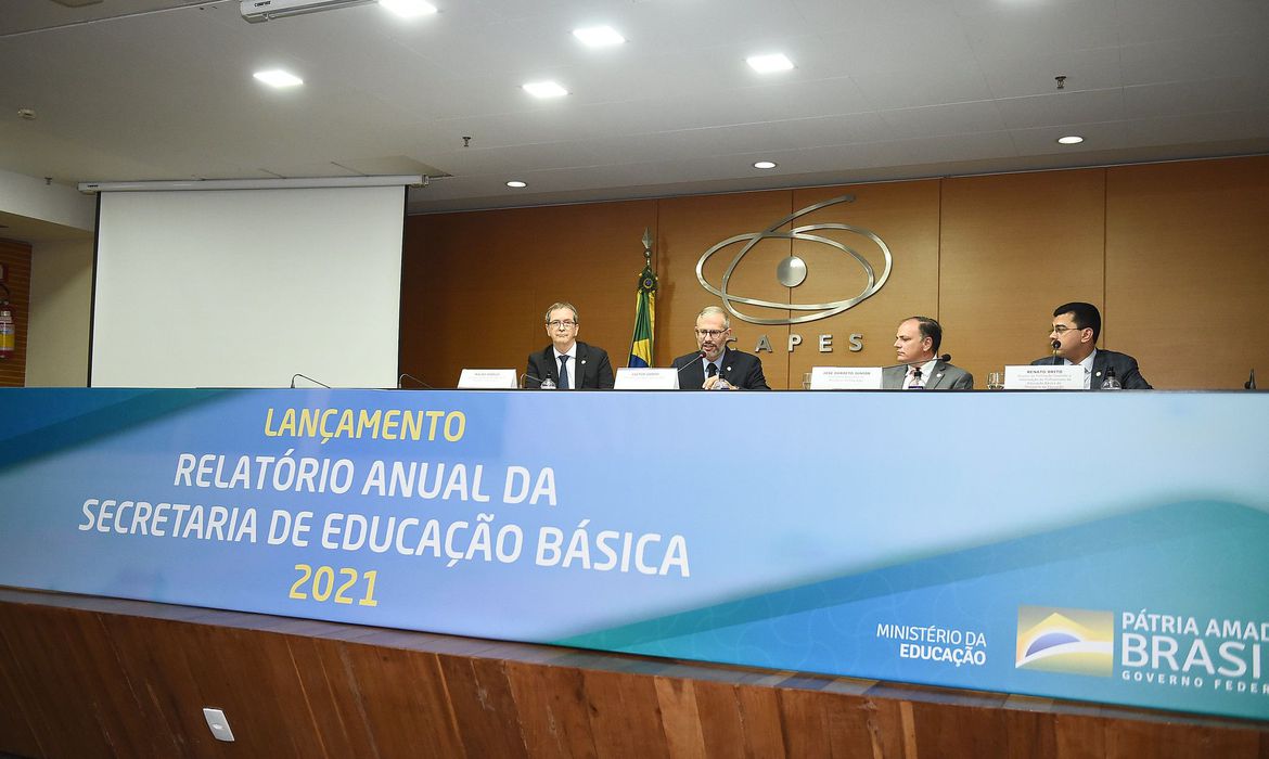 MEC lança Relatório Anual da Secretaria de Educação Básica com 52 ações para cumprimento de metas