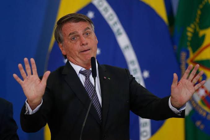 Para reduzir desgaste político com economia ruim, Bolsonaro penaliza Estados, municípios e ZFM
