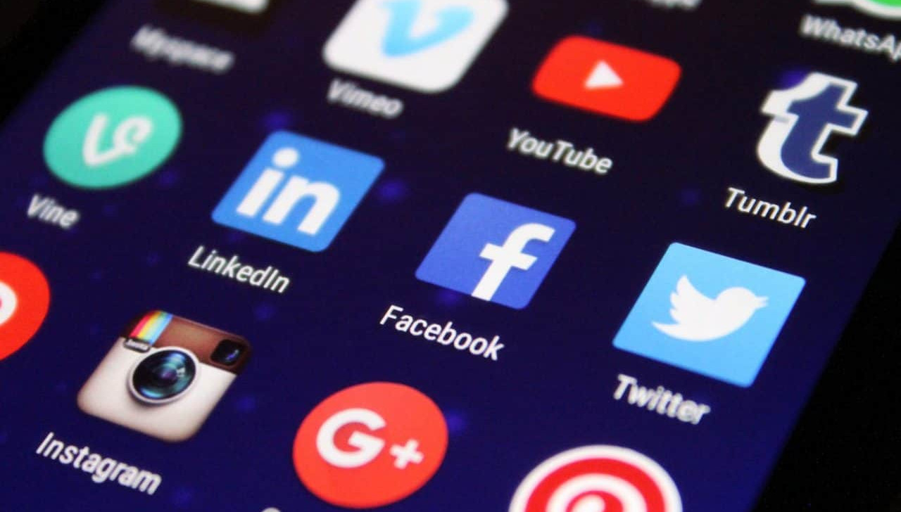 Em período difícil, Facebook, Amazon, Uber e outras empresas americanas de tecnologia reduzem contratações