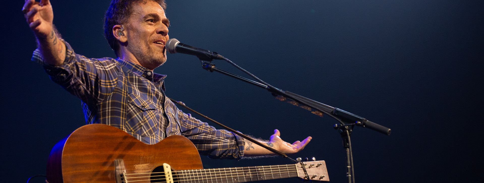 ‘É gritar, de forma poderosa, que ninguém vai nos calar, diz Nando Reis sobre turnê na Amazônia